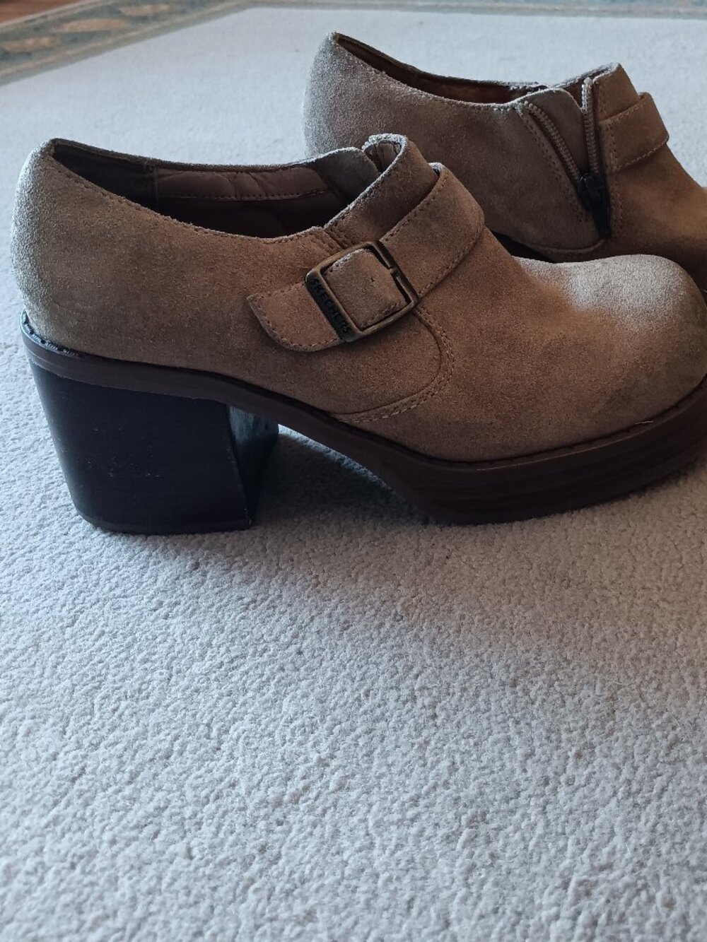 Vtg 00s skechers suede platform 7 chic Y2k grunge whimsigoth twee 70s boho chi